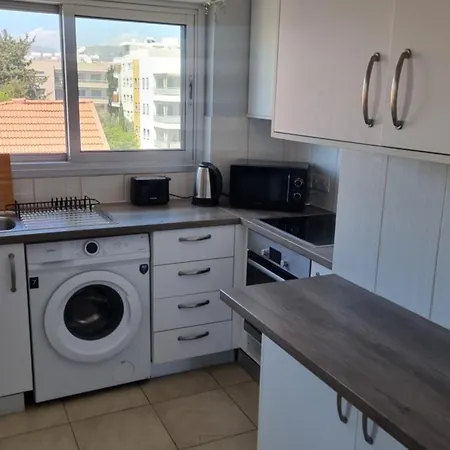 Διαμέρισμα Apartment's *